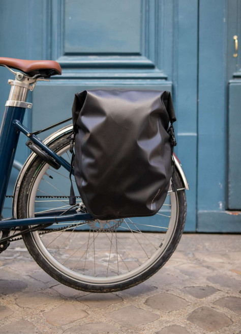 Sacoche 21L arrière large étanche - AGU