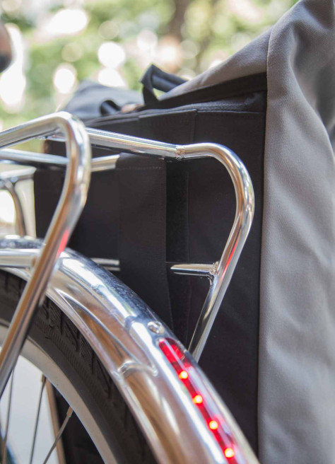 Sac à Dos Convertible VereVerto - Cuir Véritable Bleu Marine - Fabriqué En Italie - Occasion Très Bon état