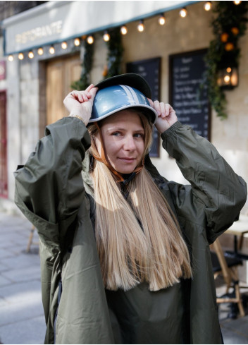 Urban cycling poncho with sleeves - Maium Amsterdam