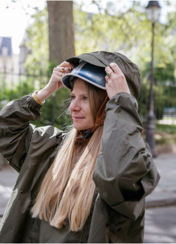 Urban cycling poncho with sleeves - Maium Amsterdam