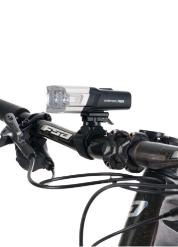 Ultra-powerful 1500 lumens front headlight - Zéfal Ultra-powerful 1500 lumens front headlight - Zéfal