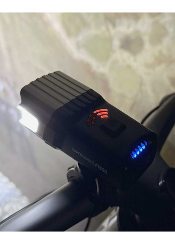 Ultra-powerful 1500-lumen front light - ZÃ©fal