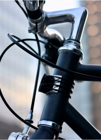 160-lumen magnetic front light - Shapeheart