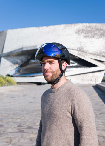 Helmet with visor, LEDs, and winter kit - Elvish