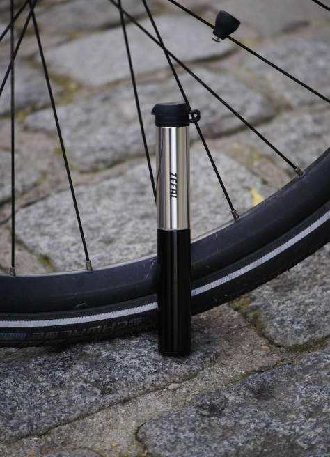 Pompe à main avec raccordeur FC02 - Zéfal