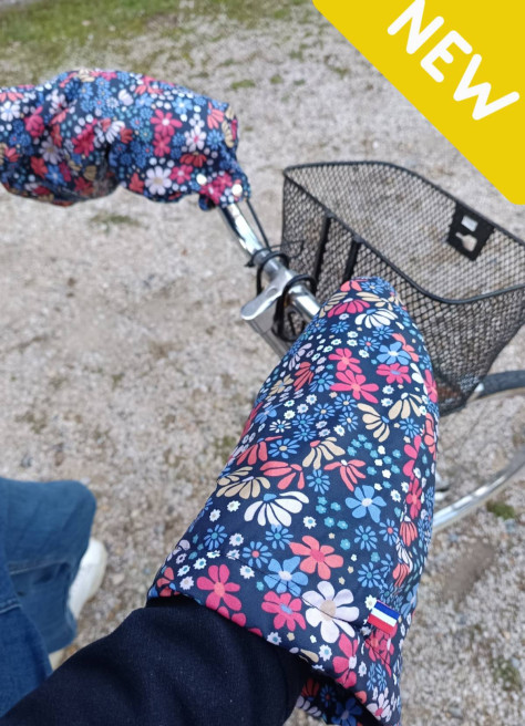 Waterproof lined bike sleeves made in France