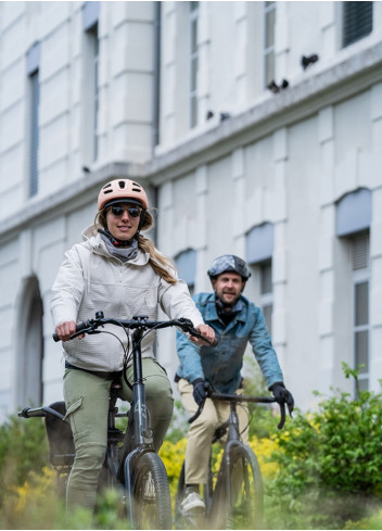 Casque vélo urbain léger et aéré avec LED - CAIRN