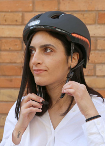Helmet with front/rear lights - Nutcase
