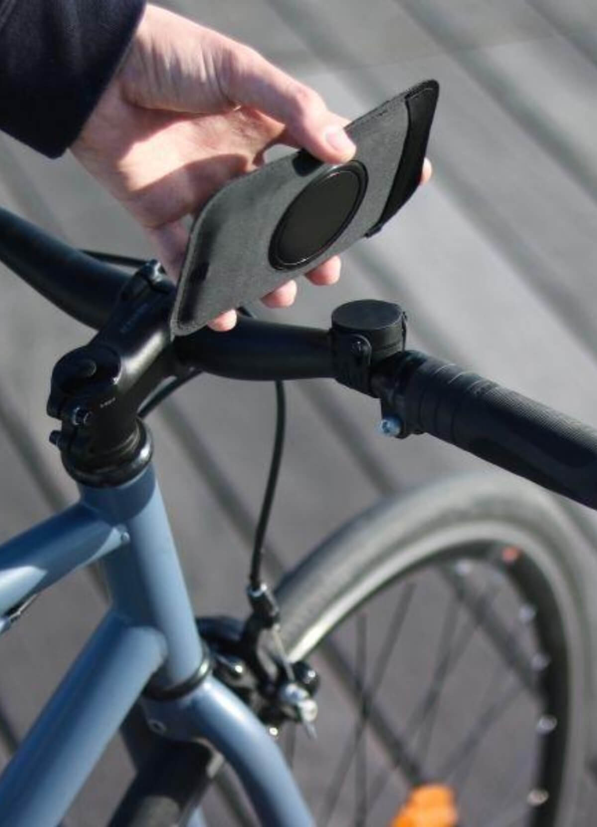 Support Téléphone pour Guidon de Vélo - Magnétique avec Pochette  Imperméable - SHAPEHEART