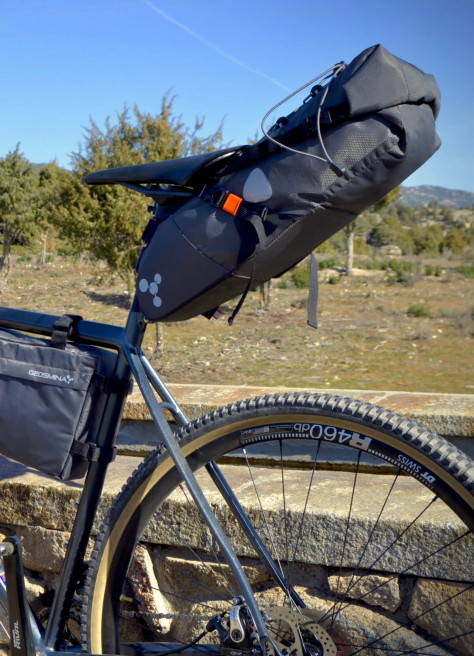 Sacoche de selle bikepacking - Geosmina