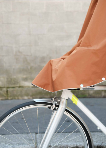 Urbaner Fahrrad-Poncho – The People's Poncho