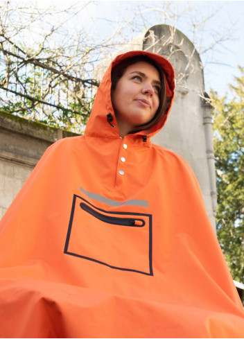 Urbaner Fahrrad-Poncho – The People's Poncho