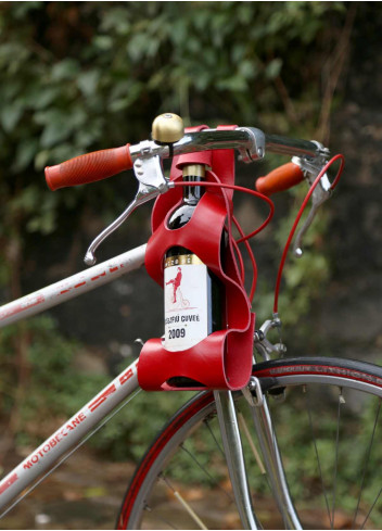 Leather wine bottle holder - La bouclée