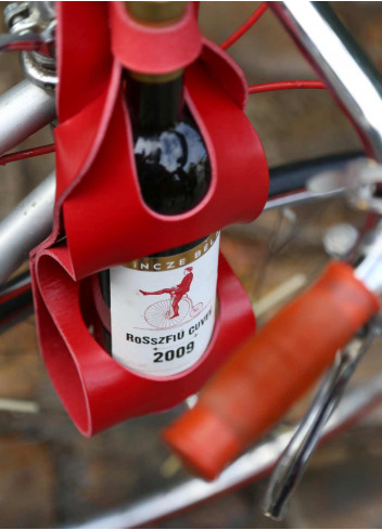 Porte-bouteille vélo de vin en cuir - La bouclée