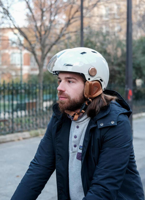 Cadence bicycle helmet with visor - Marko